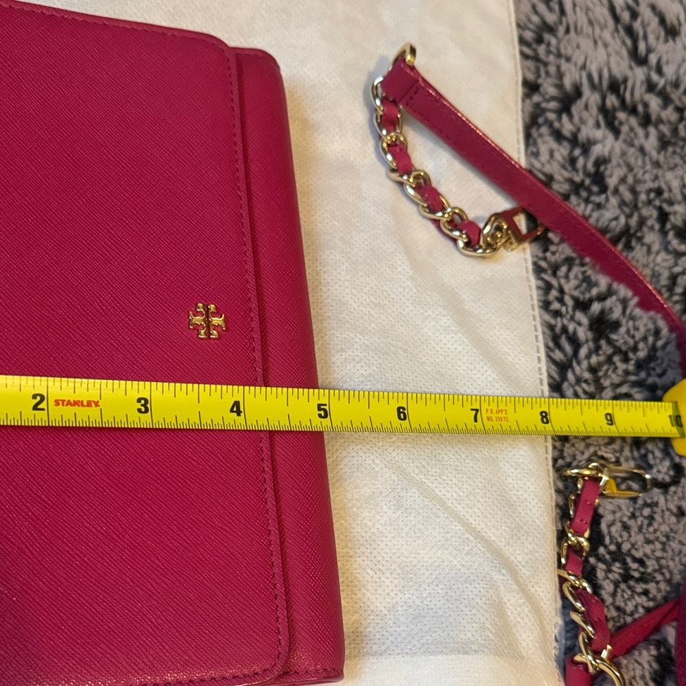 Tory Burch Pink (Fuchsia) Top-Handle Satchel/Crossbody bag with Gold Logo - Picture 8 of 12